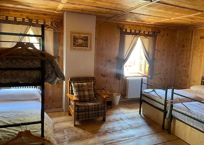 Rifugio Teggiate Hostel